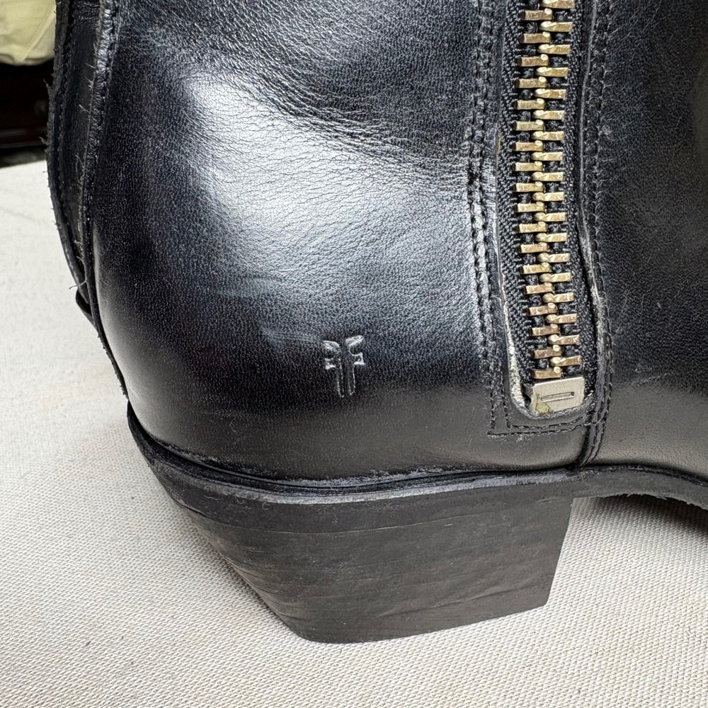 Frye Womens Black Leather Pointed Toe Ankle Boots Side Zip Size 10 Grunge Goth - Picture 4 of 8